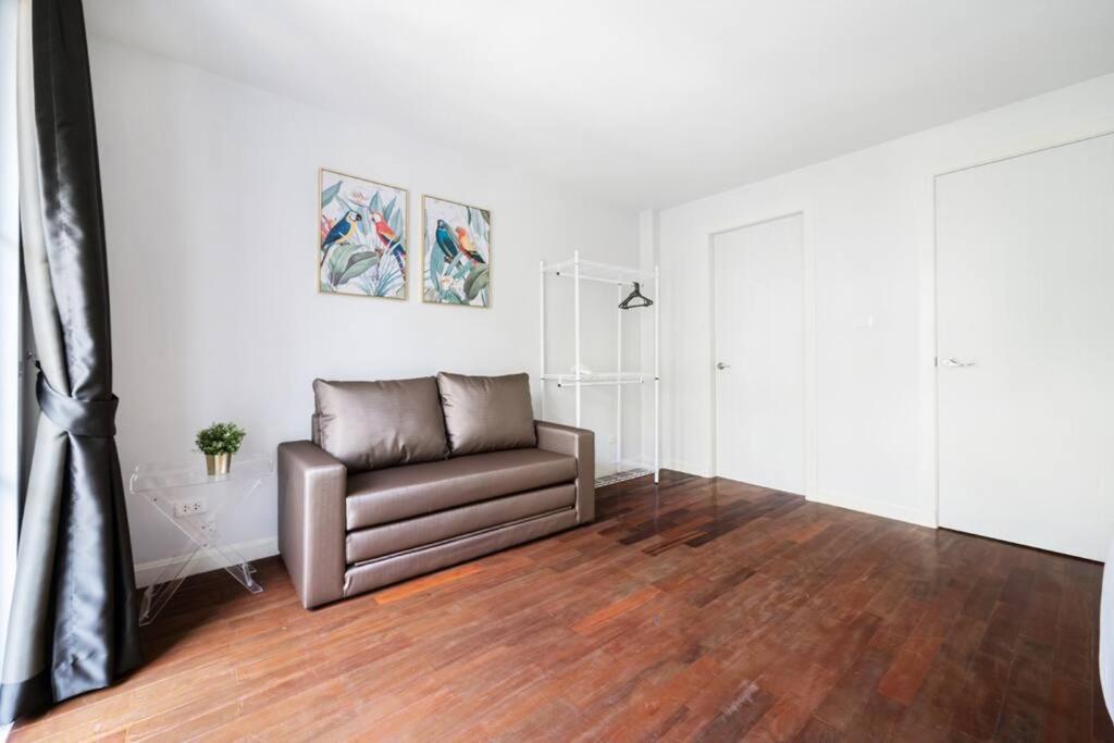 Miq_home901/asok Bts/resort Pool/12pax/1000mbwifi Vila *