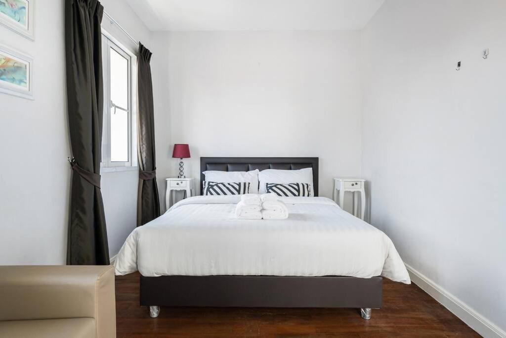 Miq_home901/asok Bts/resort Pool/12pax/1000mbwifi Vila Bangkok